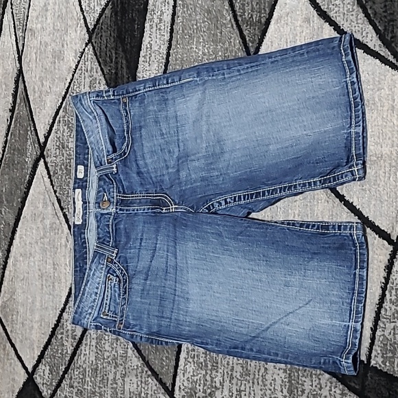 BKE PAYTON METALLIC EMBROIDERED BERMUDA DENIM SHORTS - Picture 5 of 12